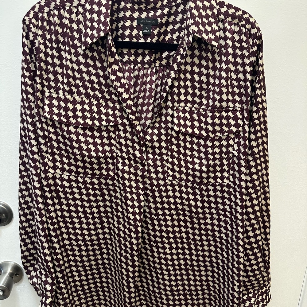Express Houndstooth Blouse - Burgundy and Cream